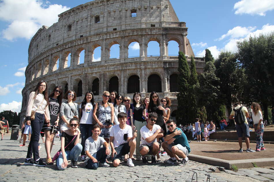 Group of students by the Colosseum