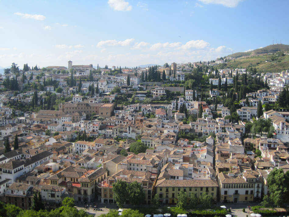 Overhead city view of Seville