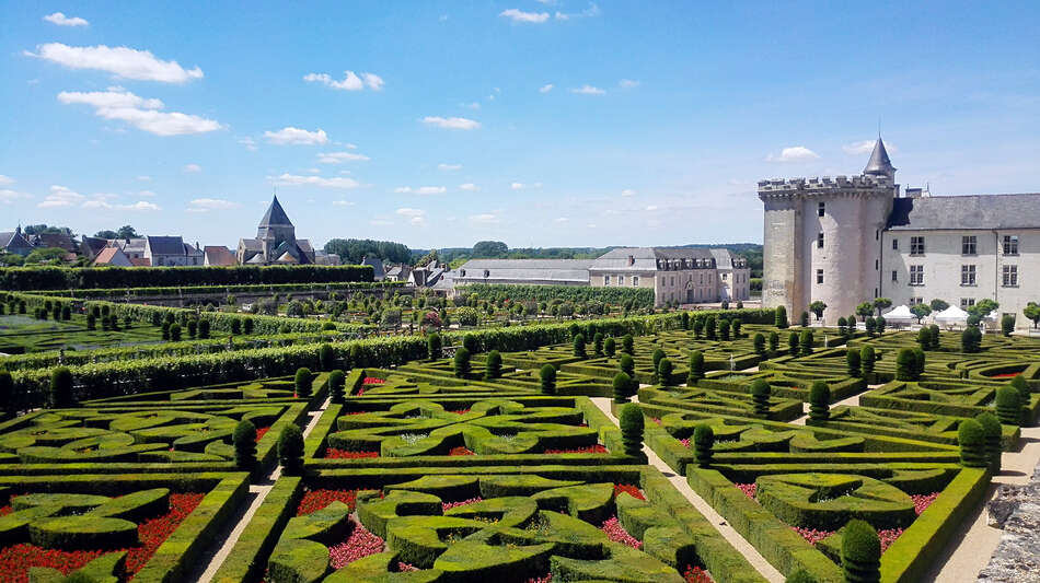 Gardens by castle, Tours